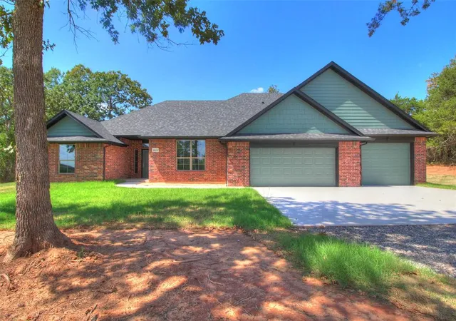 Photo 2 of Single family home for sale at 104741 Secretariat Trl, Mc Loud, OK 74851 | MLS# 1232884 | Listing updated on 2026-10-05