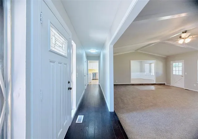 image of 121 W Vail Dr, Yukon, OK 73099 | MLS# 1232896