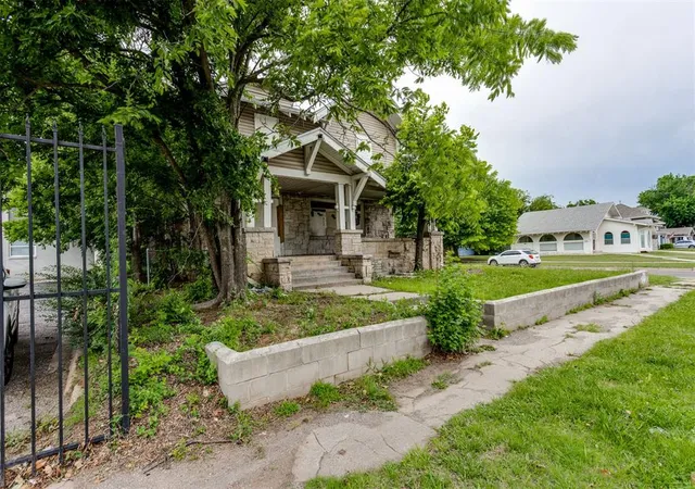 Photo 3 of Single family home for sale at 3125 N Mckinley Ave, Oklahoma City, OK 73118 | MLS# 1232898 | Listing updated on 2026-07-14