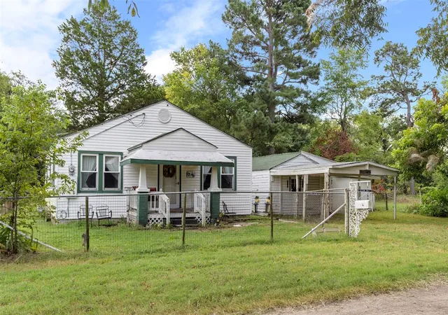 Homes for sale in Wewoka, OK | 1716 S Muskogee Ave, Wewoka, OK 74884 | MLS# 1232911