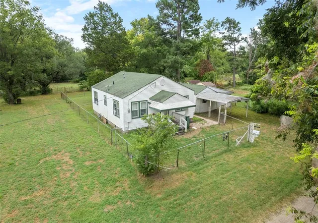 Homes for sale in Wewoka, OK | 1716 S Muskogee Ave, Wewoka, OK 74884 | MLS# 1232911