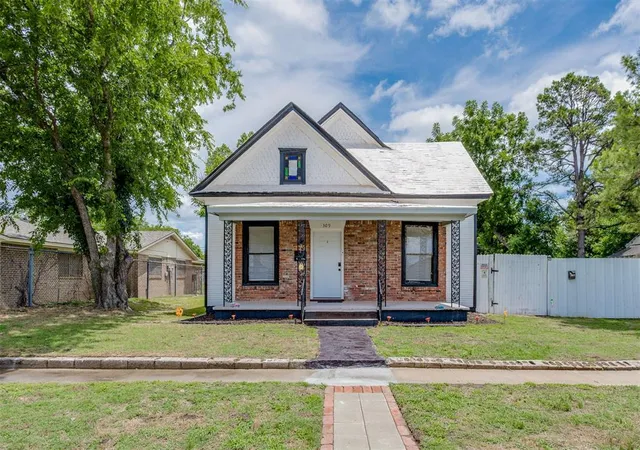 Photo 1 of Sale Pending at 309 N Louisa Ave, Shawnee, OK 74801 | MLS# 1232919 | Listing updated on 2026-08-10