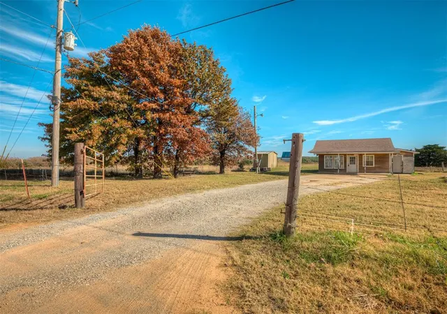 Homes for sale in Mc Loud, OK | 335827 E Winding Rd, Mc Loud, OK 74851 | MLS# 1232949