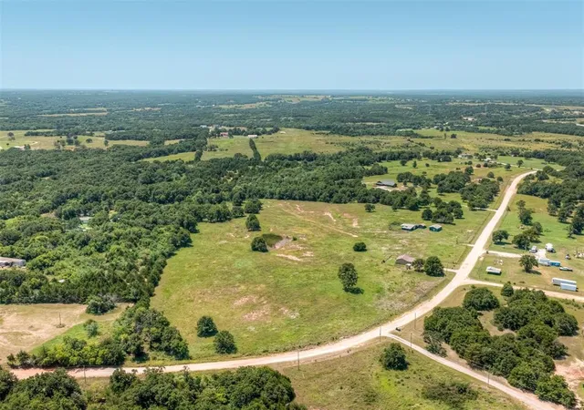 2nd image of 335827 E Winding Rd, Mc Loud, OK 74851 | MLS# 1232949