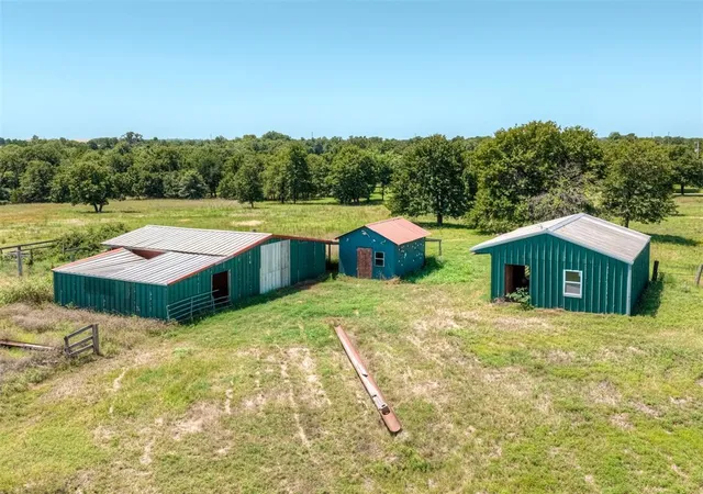 3rd image of 335827 E Winding Rd, Mc Loud, OK 74851 | MLS# 1232949