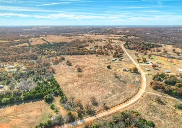 Homes for sale in Mc Loud, OK | 335827 E Winding Rd, Mc Loud, OK 74851 | MLS# 1232949