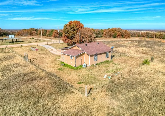 Homes for sale in Mc Loud, OK | 335827 E Winding Rd, Mc Loud, OK 74851 | MLS# 1232949