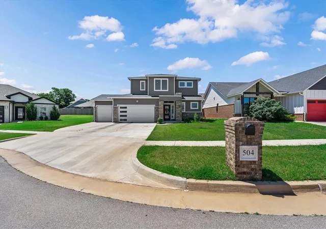 Photo 2 of Single family home for sale at 504 Nw 181st Street, Edmond, OK 73012 | MLS# 1232967 | Listing updated on 2026-06-29