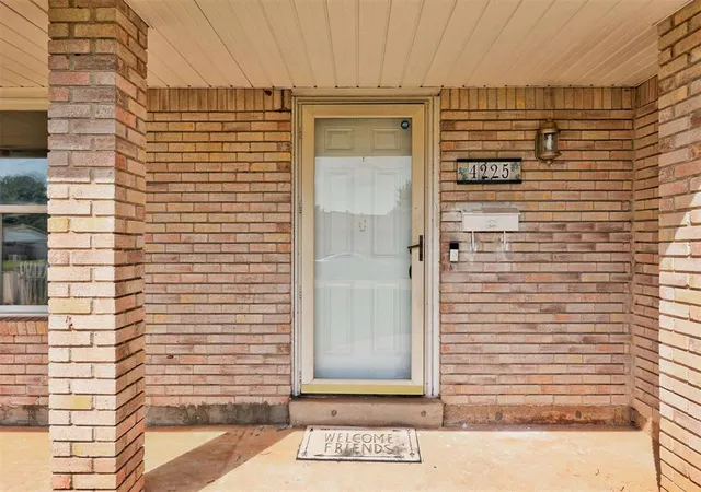 4th image of 4225 Clendon Wy, Del City, OK 73115 | MLS# 1232978