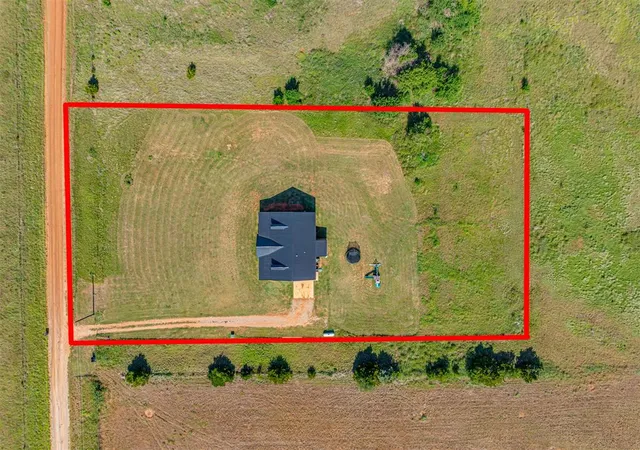 Homes for sale in Cashion, OK | 17060 W Camp Rd, Cashion, OK 73016 | MLS# 1233037