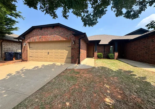 2nd image of 18210 Manera Wy, Edmond, OK 73012 | MLS# 1233058
