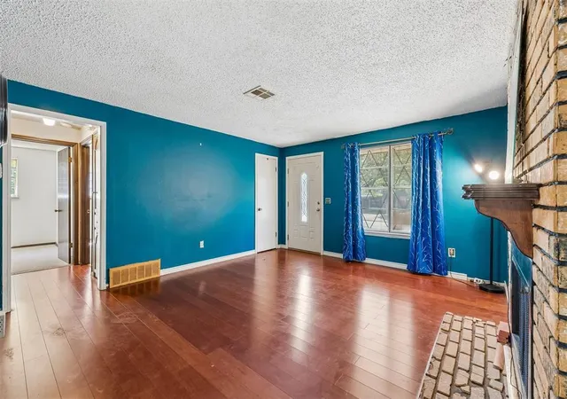 4th image of 5224 S Briarwood Dr, Oklahoma City, OK 73135 | MLS# 1233066