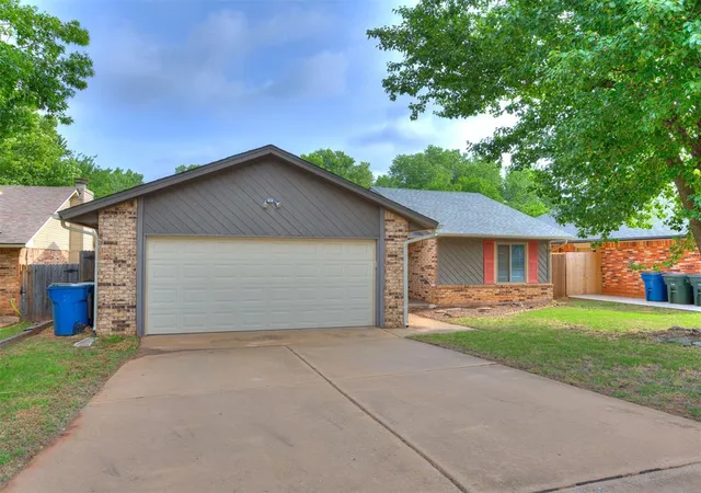 Photo 1 of Sale Pending at 2021 Foxfire Rd, Edmond, OK 73003 | MLS# 1233091 | Listing updated on 2026-08-20