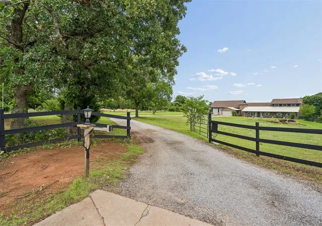 Homes for sale in Arcadia, OK | 8700 E Covell Rd, Arcadia, OK 73007 | MLS# 1233098