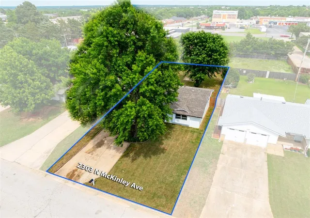 Photo 2 of Sale Pending at 2303 N Mckinley Ave, Shawnee, OK 74804 | MLS# 1233114 | Listing updated on 2026-08-29