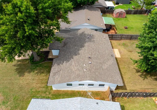 Photo 3 of Sale Pending at 2303 N Mckinley Ave, Shawnee, OK 74804 | MLS# 1233114 | Listing updated on 2026-08-29