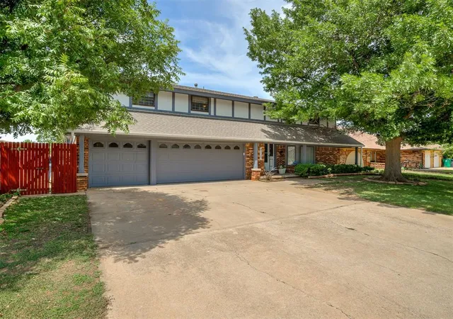 1st image of 8125 Willow Creek Blvd, Oklahoma City, OK 73162 | MLS# 1233117