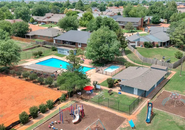 45th image of 8125 Willow Creek Blvd, Oklahoma City, OK 73162 | MLS# 1233117