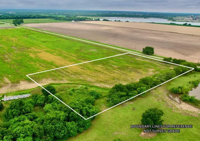 1st image of 0001 N Harrah Rd, Harrah, OK 73045 | MLS# 1233134