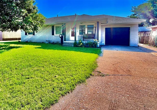 Homes for sale in Altus, OK | 1805 N Willard St, Altus, OK 73521 | MLS# 1233150