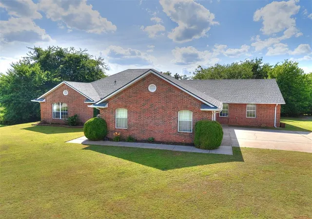 Photo 3 of Single family home for sale at 10201 Fawn Valley Dr, Mustang, OK 73064 | MLS# 1233226 | Listing updated on 2026-10-01