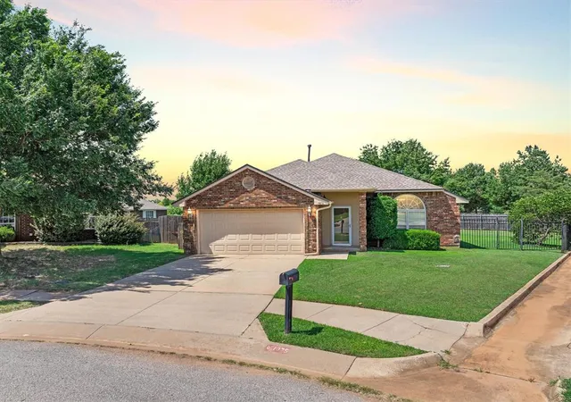 Photo 1 of Single family home for sale at 1975 Pleasant Ridge Ct, Edmond, OK 73012 | MLS# 1233273 | Listing updated on 2026-08-31