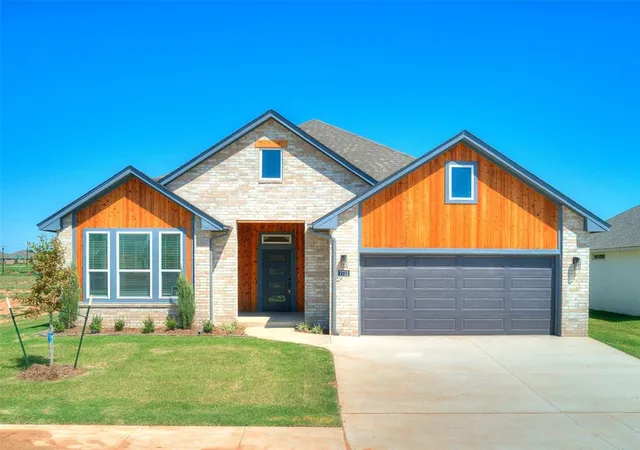 3rd image of 7712 Woods Edge Wy, Yukon, OK 73099 | MLS# 1233276