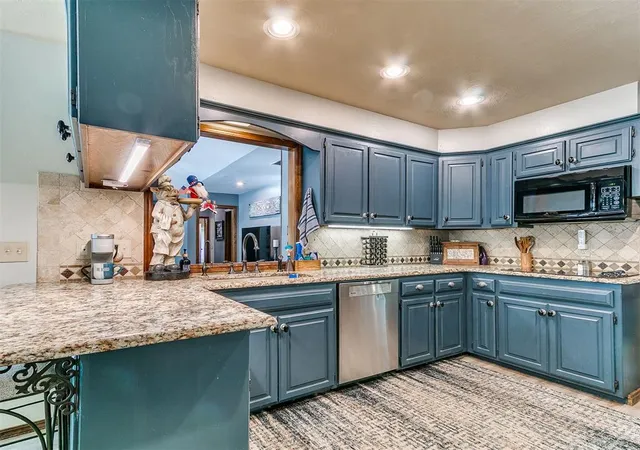 22nd image of 12808 Teakwood Dr, Edmond, OK 73013 | MLS# 1233295