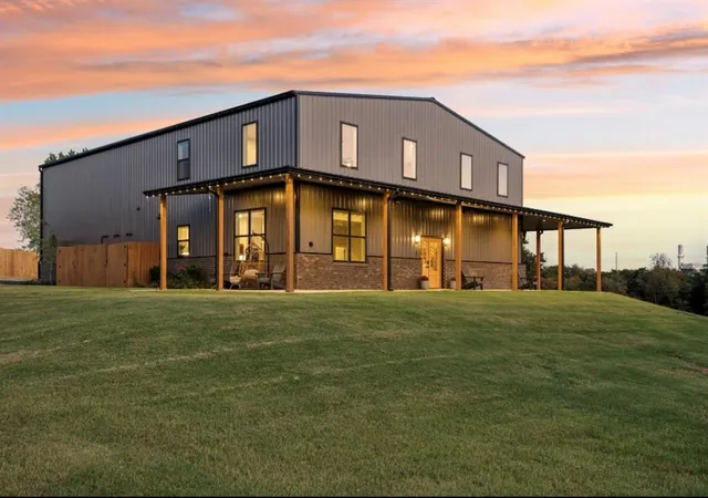 Photo 1 of Single family home for sale at 17210 E Coffee Crk Rd, Luther, OK 73054 | MLS# 1233336 | Listing updated on 2026-09-25