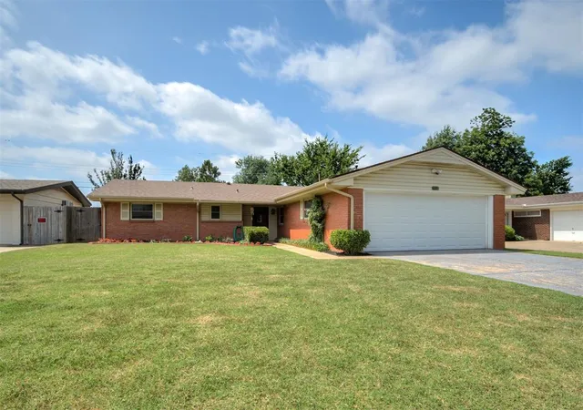 Homes for sale in Bethany, OK | 7608 Nw 25th St, Bethany, OK 73008 | MLS# 1233350