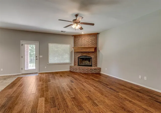 Photo 3 of Single family home for sale at 8624 Mallard Ln, Edmond, OK 73034 | MLS# 1233355 | Listing updated on 2026-09-08