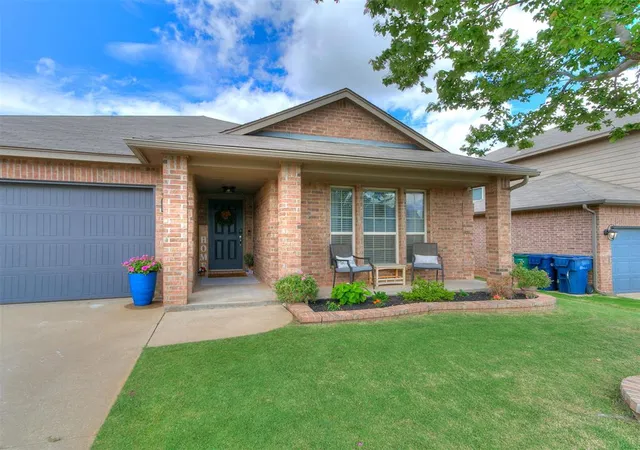 Photo 3 of Sale Pending at 11233 NW 97th Street, Yukon, OK 73099 | MLS# 1233362 | Listing updated on 2026-08-22
