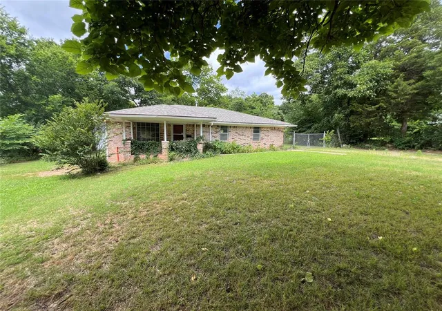 Homes for sale in Seminole, OK | 1209 Jefferson St, Seminole, OK 74868 | MLS# 1233390