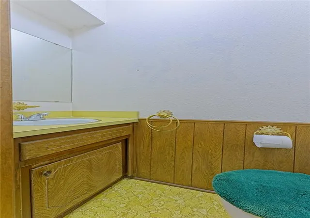 33rd image of 985 N Hampton Rd, Harrah, OK 73045 | MLS# 1233400