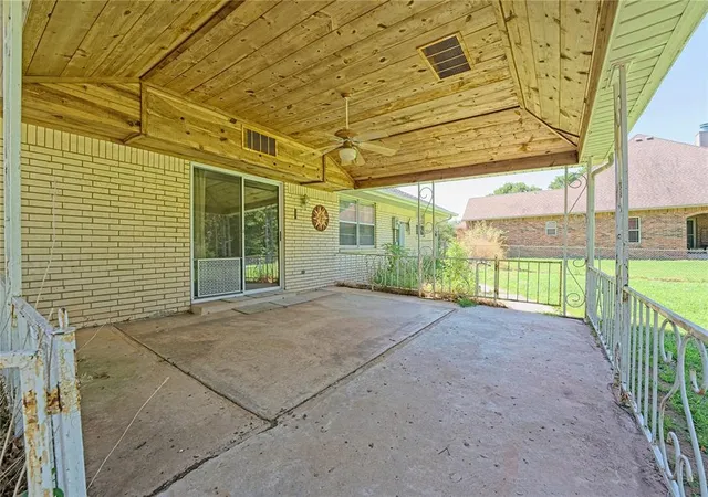5th image of 985 N Hampton Rd, Harrah, OK 73045 | MLS# 1233400