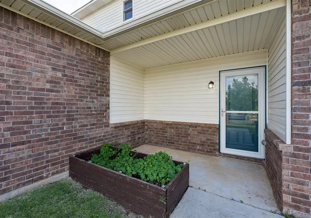 5th image of 2812 Sunberry Wy, Yukon, OK 73099 | MLS# 1233405