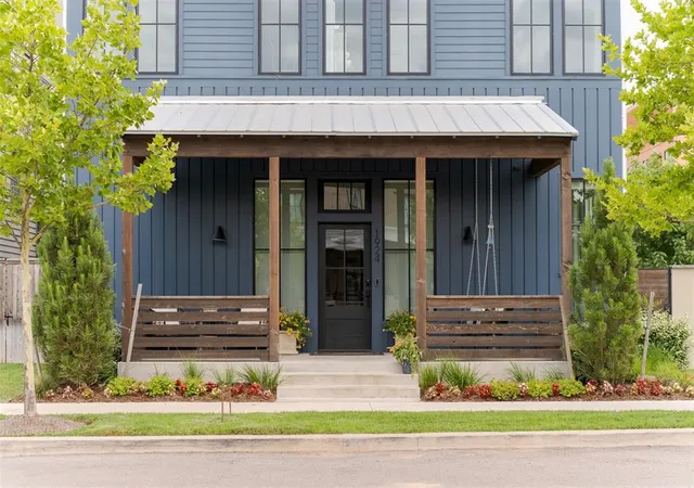 2nd image of 1924 Runway Blvd, Oklahoma City, OK 73108 | MLS# 1233445