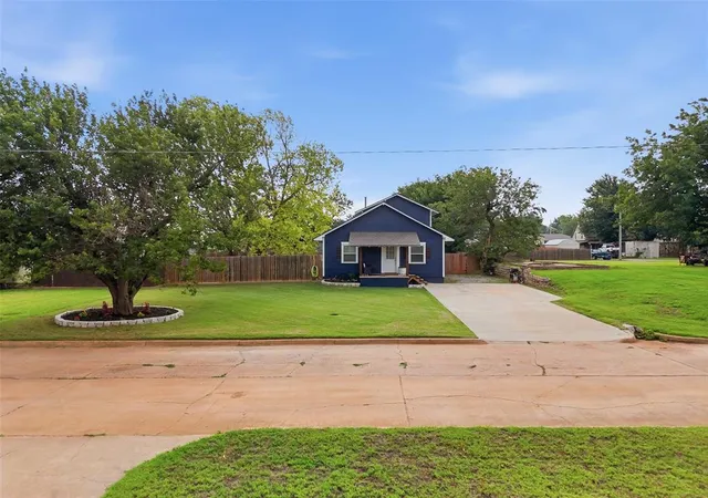 Homes for sale in Kingfisher, OK | 903 S 12Th St, Kingfisher, OK 73750 | MLS# 1233454