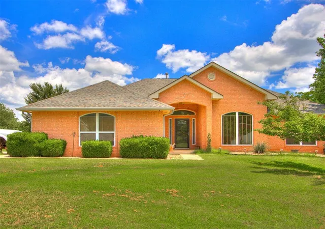 1st image of 1127 Woodbrook Dr, Purcell, OK 73080 | MLS# 1233460