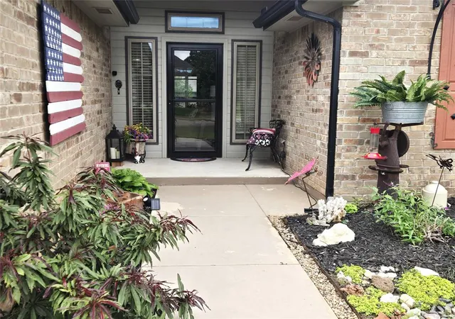 Photo 2 of Sale Pending at 8901 Sw 36th Street, Oklahoma City, OK 73179 | MLS# 1233475 | Listing updated on 2026-08-19