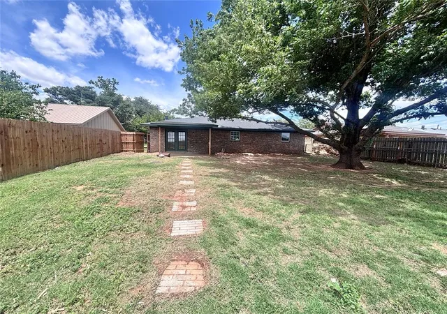 Homes for sale in Altus, OK | 608 Libra St, Altus, OK 73521 | MLS# 1233477