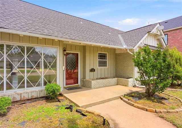 Photo 3 of Single family home for sale at 1309 Westchester Dr, Oklahoma City, OK 73120 | MLS# 1233505 | Listing updated on 2026-06-10
