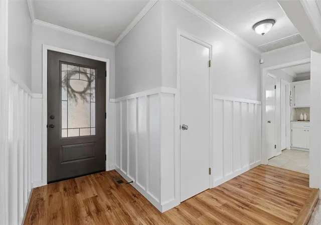 3rd image of 2201 Summer Way Ln, Edmond, OK 73013 | MLS# 1233513