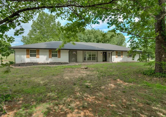 2nd image of 859 S Morgan Rd, Blanchard, OK 73010 | MLS# 1233541