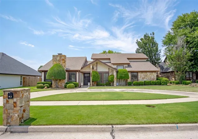 Homes for sale in Bethany, OK | 8013 Brownsville Ln, Bethany, OK 73008 | MLS# 1233570