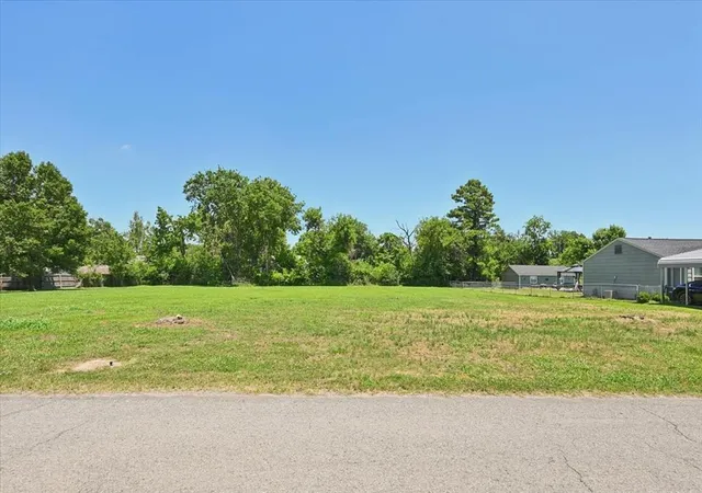 Homes for sale in Fort Gibson, OK | 302 S Scott St, Fort Gibson, OK 74434 | MLS# 1233582