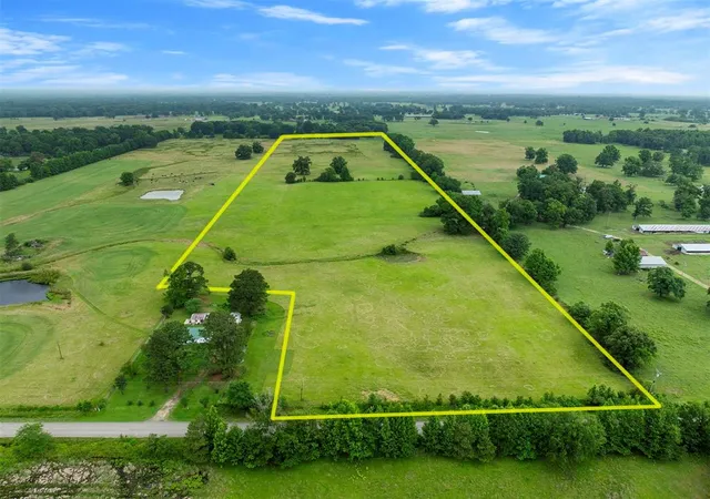 2nd image of 4653 Holly Creek Rd, Broken Bow, OK 74728 | MLS# 1233609