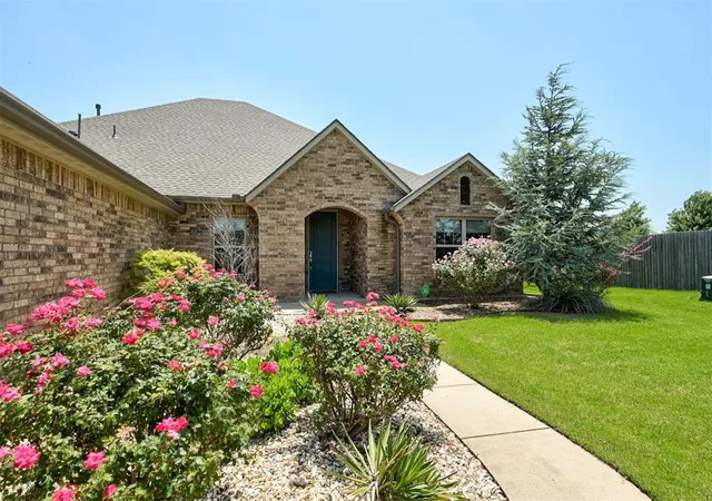 5th image of 10812 Nw 95Th St, Yukon, OK 73099 | MLS# 1233630