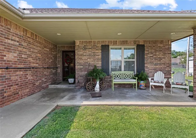 Homes for sale in Hydro, OK | 123 W 6Th St, Hydro, OK 73048 | MLS# 1233641