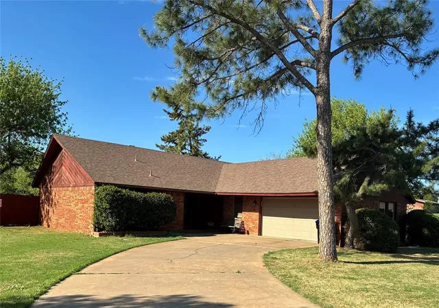 Photo 1 of Single family home for sale at 712 Diana Ave, Frederick, OK 73542 | MLS# 1233650 | Listing updated on 2026-07-06